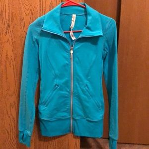 lululemon athletic top